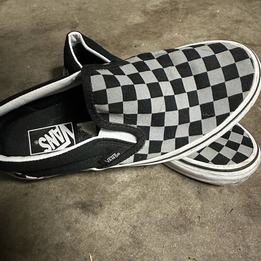 Vans slip on